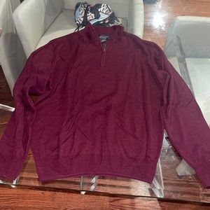 Maroon Bloomingdales sweater medium NWOT